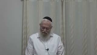 מפירות הכרם | חנוכה | הרב צבי בירנבאום (ישיבת כרם ביבנה) - התמונה מוצגת ישירות מתוך אתר האינטרנט יוטיוב. זכויות היוצרים בתמונה שייכות ליוצרה. קישור קרדיט למקור התוכן נמצא בתוך דף הסרטון