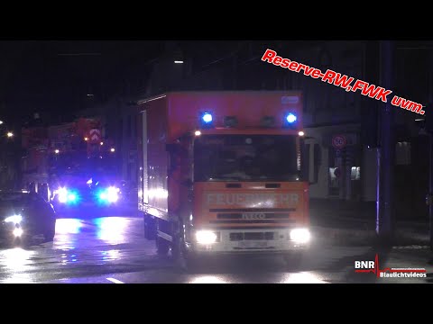 [Reserve-RW,FWK uvm.] Einsatzfahrten zu Großeinsatz in Bochum-Höntrop! Rüstzug im Einsatz!