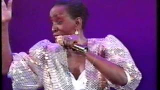 Madeline Bell - I only wanna laugh (Gala 1988)