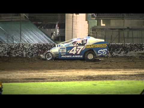 Lismore Speedway 5_11_11 highlights V8 dirt Modified Lord Mayors Cup.