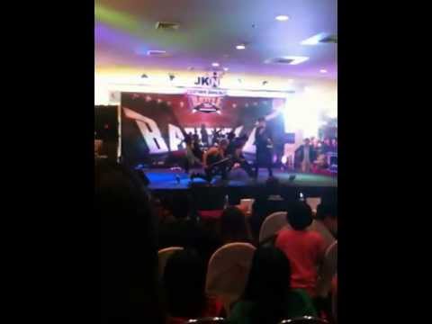 ABANDON cover SHINee @ JKN 2 [Sherlock + dream girl +....... ^^]