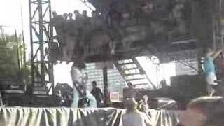 Satellite Party--Kinky