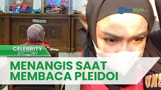 Sambil Berlinang Air Mata, Medina Zein Ungkap Rasa Terima Kasih pada Sang Suami