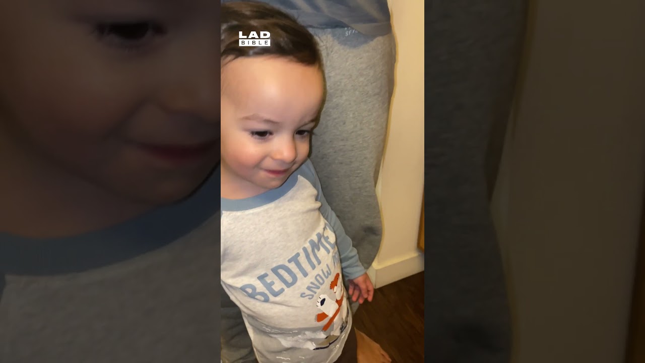 Tricking my toddler into eating healthy food 🤣 (🎥: ViralHog)