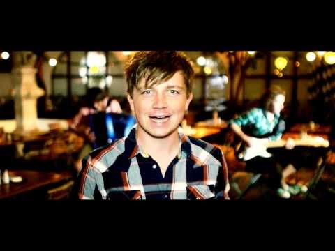 Dorfrocker - "Auf das Leben" (Offizielles Video)