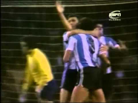Gol de Mario Alberto Kempes de penal a Inglaterra 1974 | No Diga Gol , Diga Kempes!