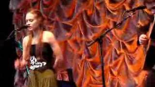 Fiona Apple - Cy Coleman's I Walk a Little Faster