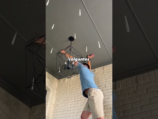 Vídeo relacionado con GAROMIA Velas de Halloween, 2 unidades, sin llama que gotean sangre, velas LED para Halloween, velas decorativas para Halloween, decoración de mesa con base de vela