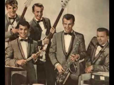 Johnny & Hurricanes  - Thunderbolt  [Stereo] - 1959