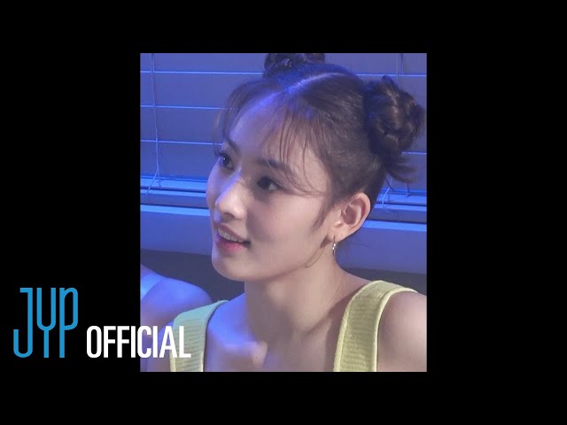 [JYPn] JINNI | Que Calor Cover | QUALIFYING BEHIND CLIP #Shorts