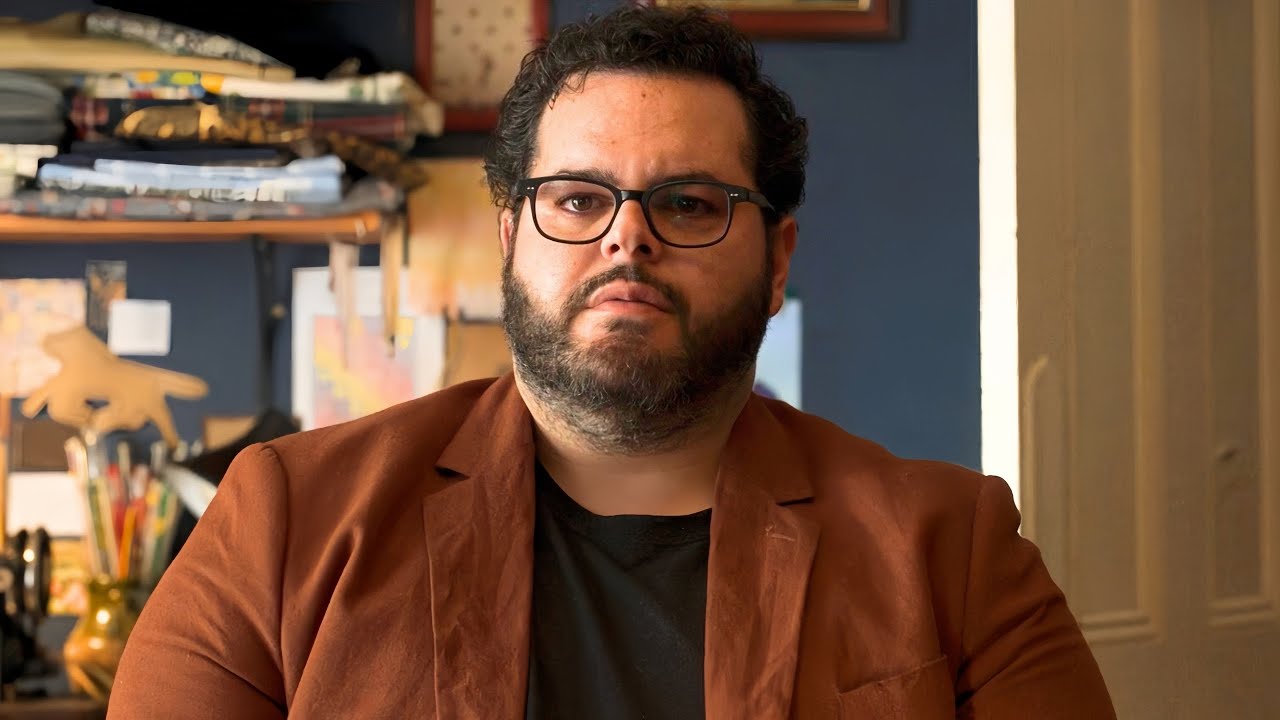 Man doesn't realize he's dating an animal, and then they had a wolf cub