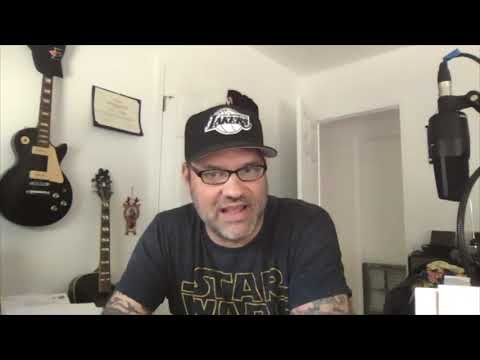 Jen Razavi from The Bombpops joins Darrin for a chat on The Dangerous Darrin Show.