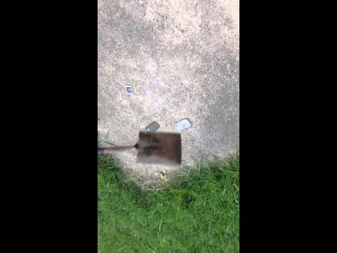 Samsung s4 mini smash test