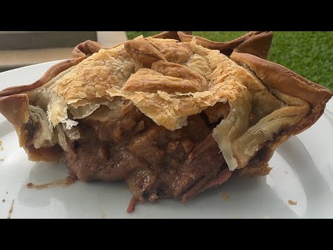 Pinnacle Family Hotel, Pinnacle, nr Mackay Queensland.