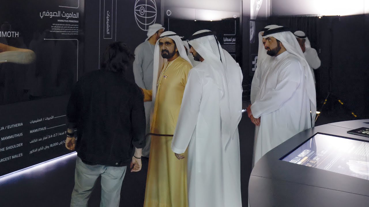 محمد بن راشد يتفقد مختبر الحياة والتنوع البيولوجي #الشارقة24 