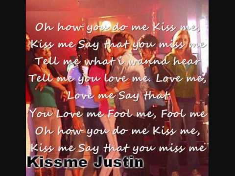 Justin Bieber - Love Me music video