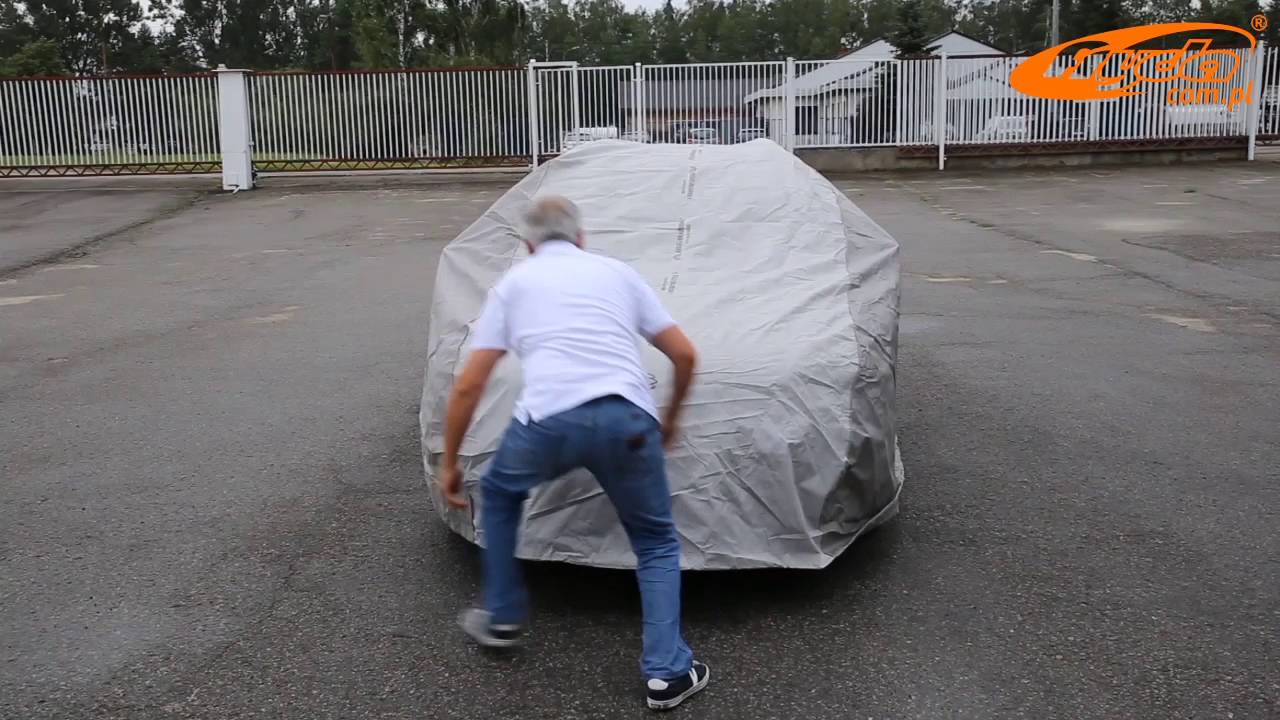 Jak szybko założyć pokrowiec na samochód - plandeka Kegel Błażusiak