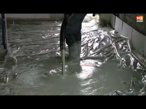 Verbouwing Bakkerijmuseum Medemblik deel 6, de nieuwe vloer wordt gelegd