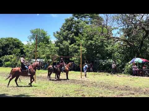 Carreras de cinta en las fiestas patronales de San Cayetano Istepeque parte 2
