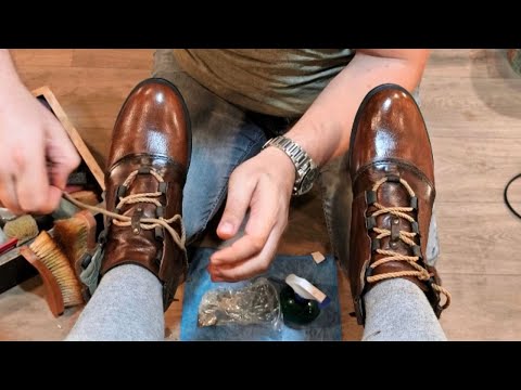 Transforming Old Shoes lnto Like - New Condition
