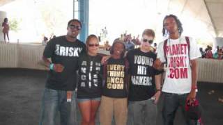 ANCA &amp; BRISKY - Clownin