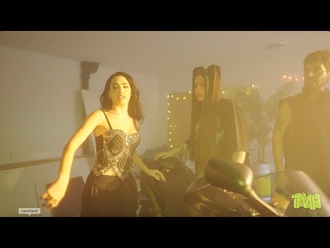 LALI y Ptazeta en el backstage del rodaje del videoclip de "A Oscuras"