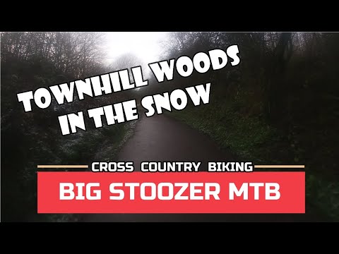 Townhill Woods. IN THE SNOW. Fife. Scotland. 3/12/2020. A FREEZING DAY WITH COLD LOW LYING MIST...