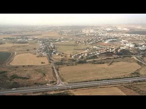 Arkia Israeli Airlines, Embraer 195 Landing at Tel Aviv