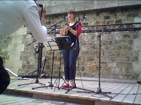 Paris Plage 29 juillet 2010 avec le Ukulele Boudoir - Agathe