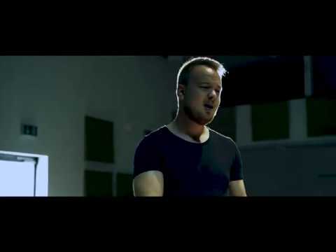 Michi Bauereiß - Signal (Official Music Video)