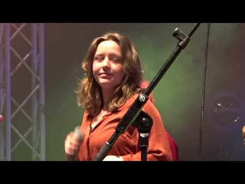 Highheel-Sneakers Live @Frankfurt Musikmesse – No Education