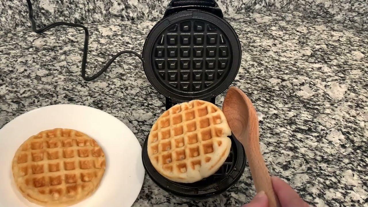 Dash Waffle Maker