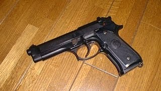弟をエアガンで撃つ！！しかえしｗｗｗｗｗｗ｜An air gun is shot with a younger brother.