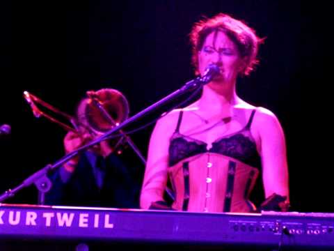 11/14 Amanda Palmer - Coin Operated Boy w/Nervous Cabaret @ State Theater, Falls Church, VA 11/19/09