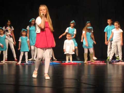 SANJA ČUKANOVIĆ   pesma ,,U  PREDVORJU  MOJIH SNOVA,,