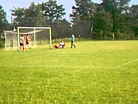 Mecz LKS Żarki - Piliczanka Pilica (2 gol Grabowskiego).AVI