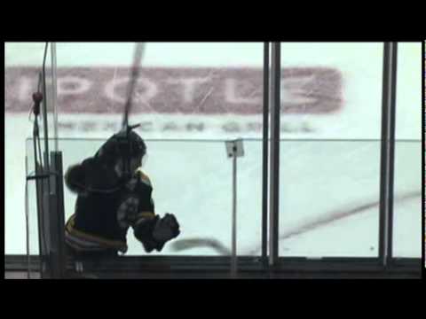 Dennis Seidenberg nails Niklas Hjalmarsson