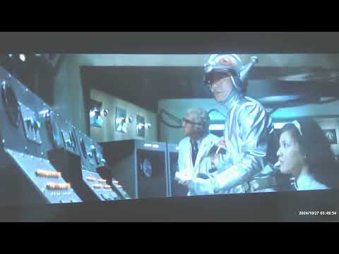 Terror of Mechagodzilla - Mechagodzilla and Titanosaurus attacking Tokyo 2