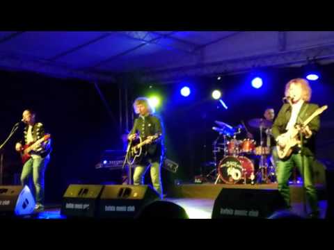 Peter Nagy - Sam s nohami na stole (Horni Benesov, dny mesta 11.06.2016)