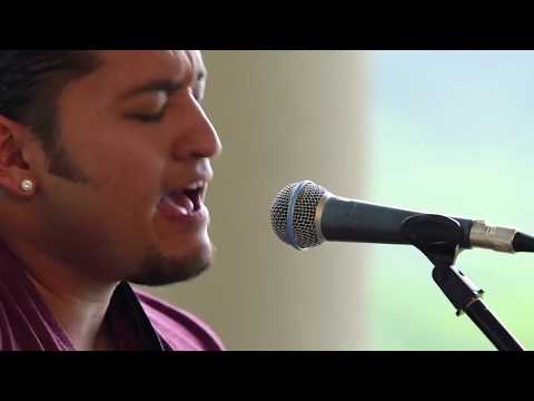 Mahikumakani Crabbe - Guitarist Vocalist Extraordinaire