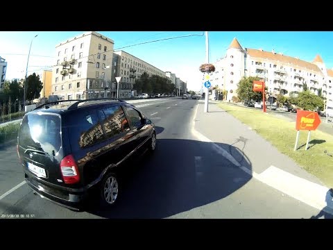 Miért is foglalunk sávot? - Remind me again why we take the lane