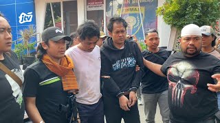 Download lagu Delapan Bulan Buron, Jatanras Tangkap Dua Pelaku P3mb4c0k4n di Tuban mp3 Download lagu Delapan Bulan Buron, Jatanras Tangkap Dua Pelaku P3mb4c0k4n di Tuban mp3