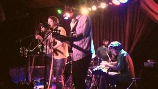 The Hanging Stars - House On The Hill