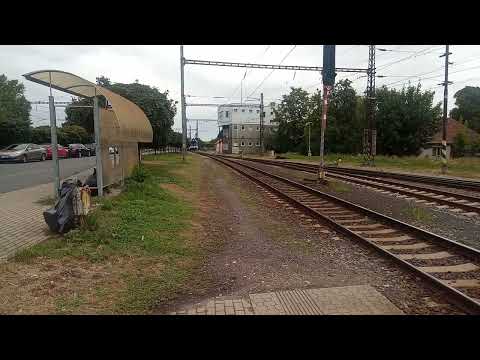 Příjezd motorového vozu 854.027-retro (Katr-Nikolka)+vagon bdtn756 do Všetat