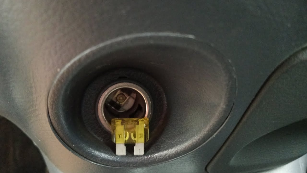 Почему прикуриватель в Deu Matiz не работает?