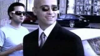Y en el este una luz Music Video