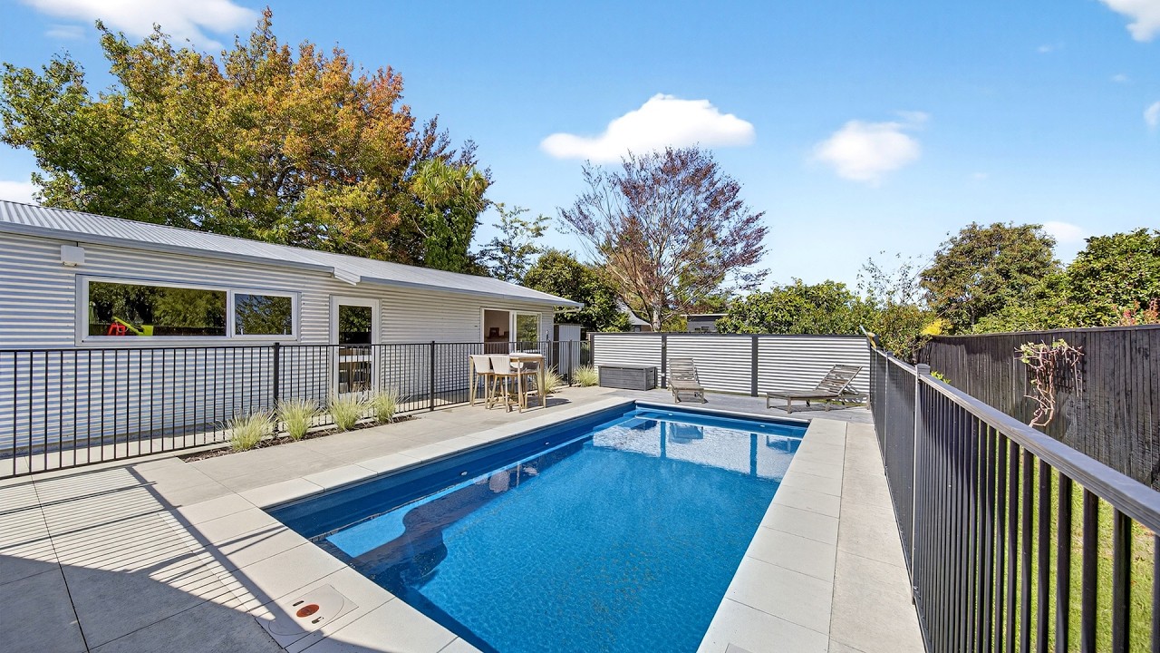Family Living with Poolside Entertaining