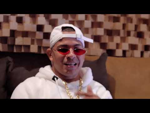 El Kamel ft  Ayinson - Mi Pocha 2 (Official Video)