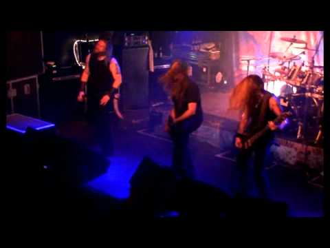 Videoclip de God, His Son And Holy Whore (Live) — Amon Amarth