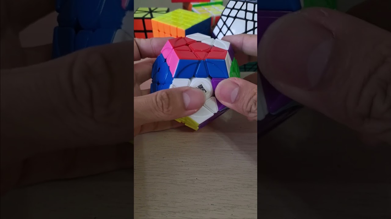 The Perfect Loop Doesn't Exist.. 🥶 #rubikscube